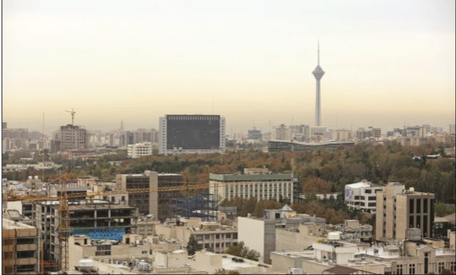 نفوذ و گسترش گرد و غبار در غرب وجنوب تهران/کاهش نسبی دما از پنجشنبه